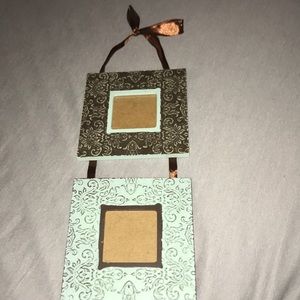 Double hanging picture frames